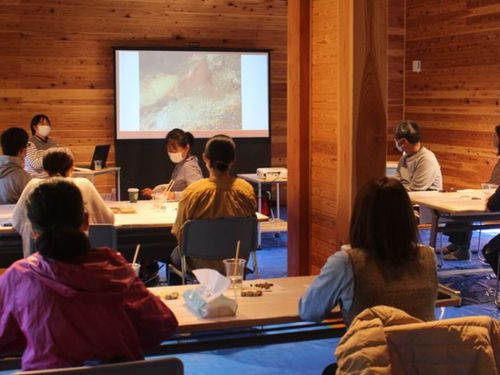 地域住民を対象としたワークショップの様子