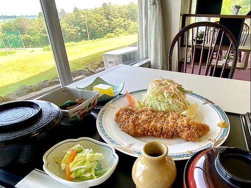 地元食材にこだわったレストラン