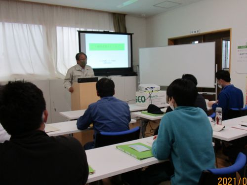 座学研修も充実！