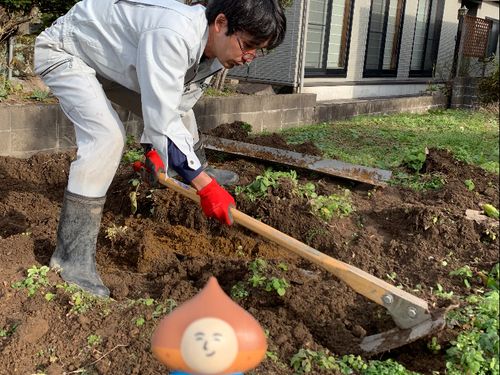 現隊員は卒業後の就農へ向けて日々修行中