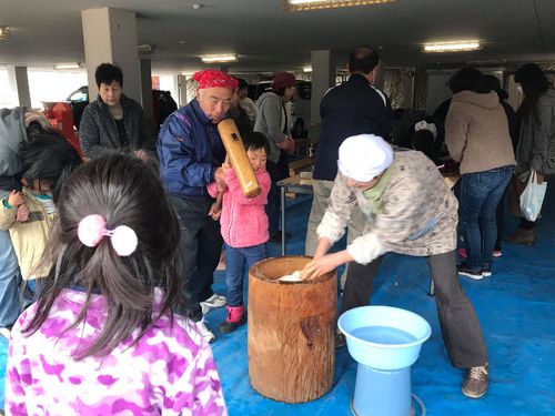 農と食を育む会の餅つき大会