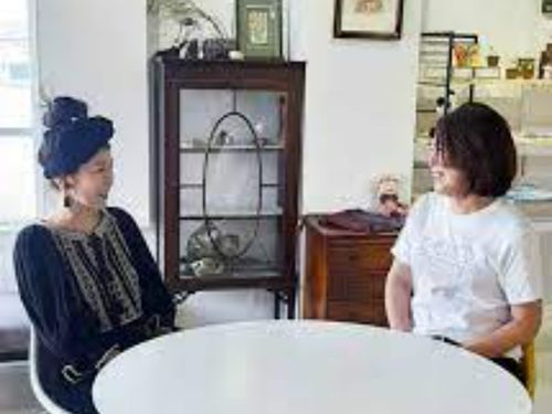 斎藤さん（左）、谷川さん（右）