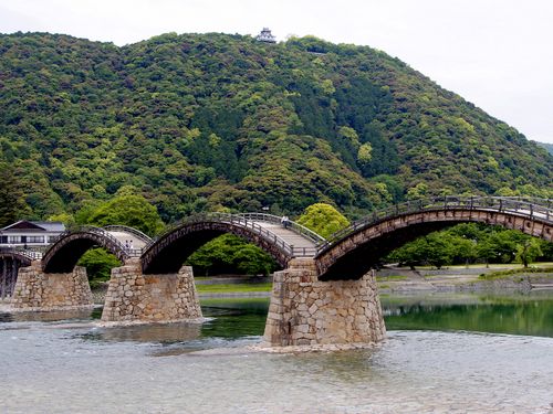 岩国市といえば錦帯橋☆四季折々の美しさを体験してください！