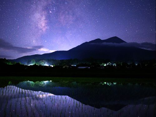 高原町の夜の幻想的な景色