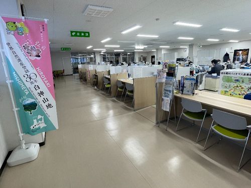 庁舎1階事務室の風景