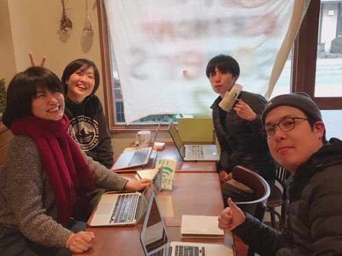 毎週講師・運営チームでミーティング！受講生のために何ができるか真剣に話し合いです。