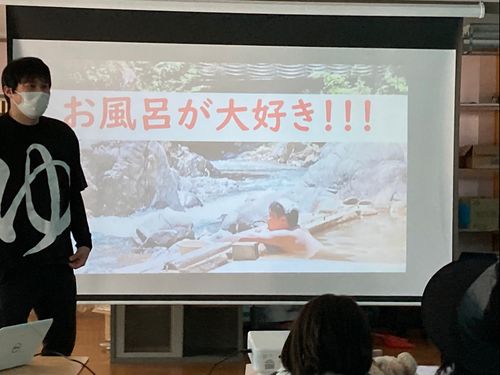 春休みには温泉ソムリエから"温泉の味わい方"を教わることも！