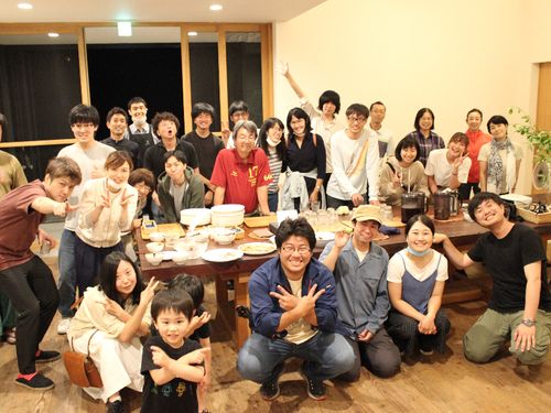 陸前高田には移住者がたくさん。（移住者交流会の集合写真）