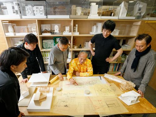 表参道の事務所は設立30周年を迎えました
