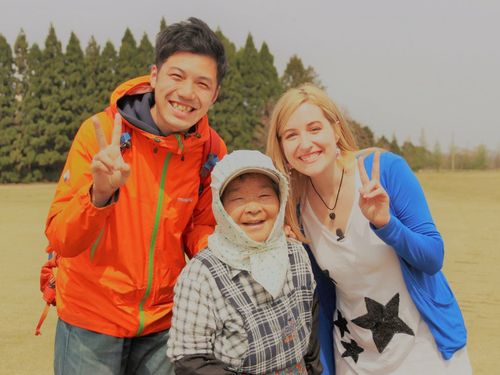 佐々木さんが案内する地域ツアーのヒトコマ
