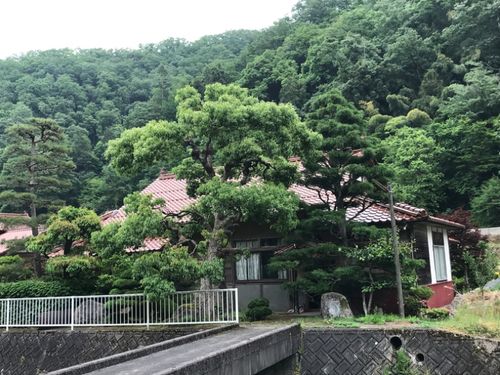  今年度のプロジェクトの予定地である羽須美地区にある空き家
