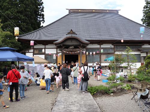 地域ママさんたちのすっだい（やりたい）想いで実現した、お寺縁日の様子