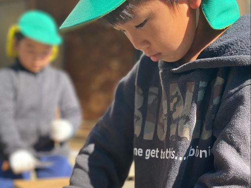 子どもたちの真剣な表情を見守るのが主なお仕事になります