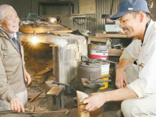 十和地区コース　菊池さん　鍛冶屋見習いとして師匠に弟子入り！