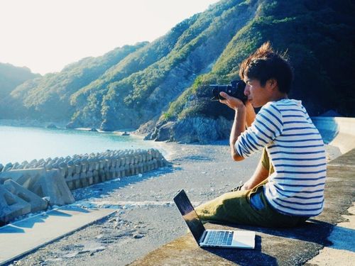 波の音を聴きながらリモートワーク 時々 風景も撮りながら