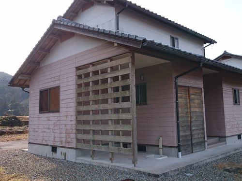 市が管理する定住住宅。３DK、月額25,000円！お得です。