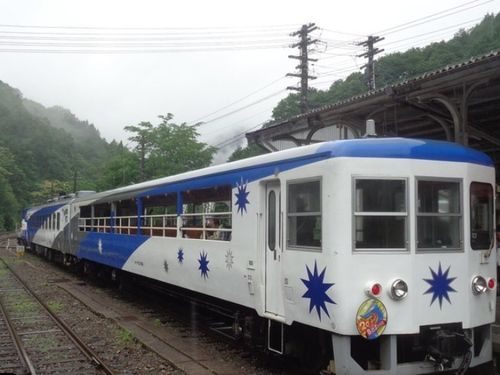 トロッコ列車