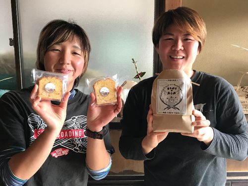 育てた小麦やお米でお菓子も加工するココペリファームの二人。