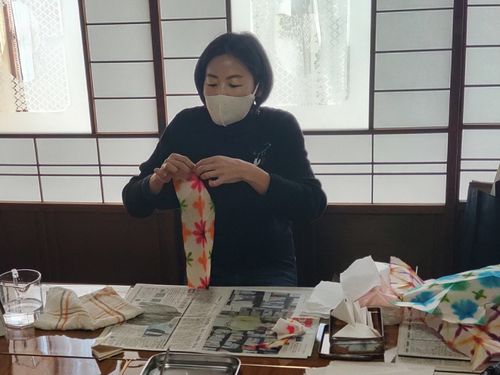徳地和紙の折染めワークショップ
