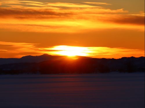 美しい夕陽を日常の中で見ることができる