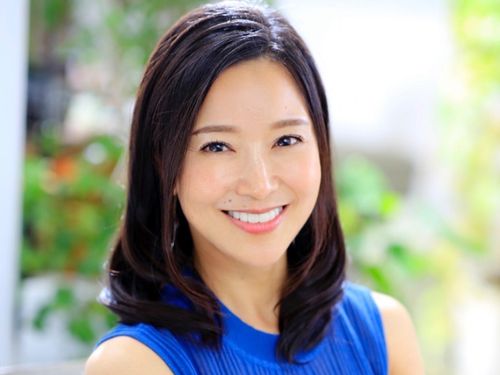 川田原麻紀子さん（白麻株式会社代表）が丁寧に研修を行います