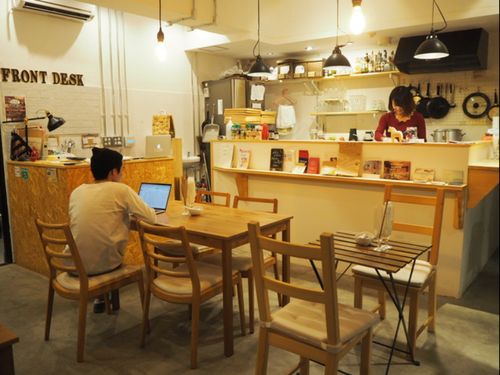 1階はカフェスペースなので、仲良くなったらみんなでゆっくり。
