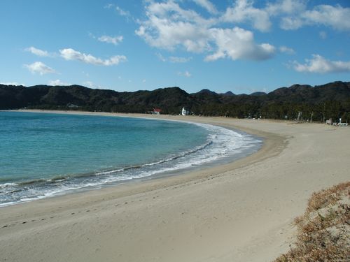 穏やかな波に癒されます