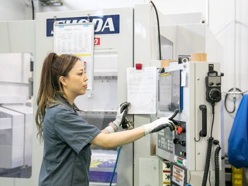 なかなか見られない企業の中も見学できちゃうかも！