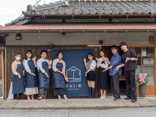 最近オープンした空き家を活用したテナント
