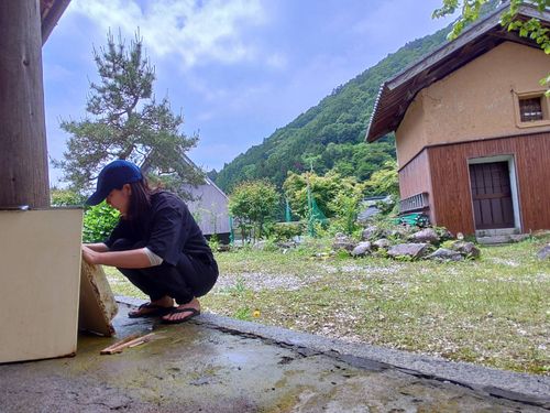 ひとりで山暮らしを始めるあさい隊員の話
