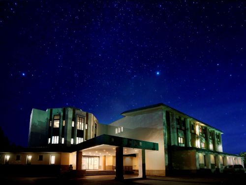今回の舞台は弘前市相馬地区にあるリゾート施設「星と森のロマントピア」。ここに宿泊しながら活動します！