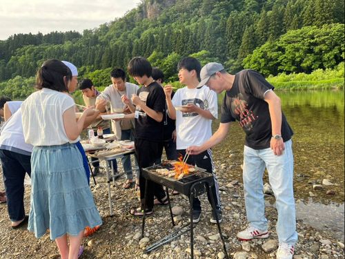 寮生みんなでBBQ。地域の方もお呼びしました！