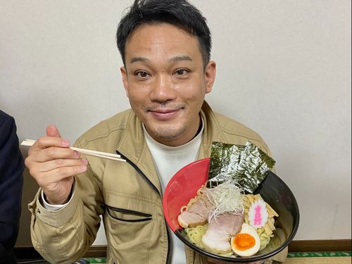 事務局長もラーメンが大好きです