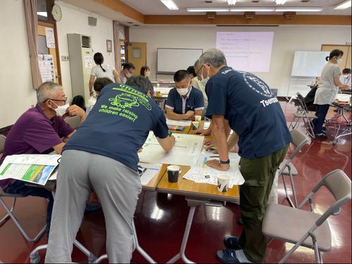 住民が自ら地域の計画をつくり、地域活動を実践しています。