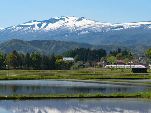 秋田駒ケ岳（春の風景）