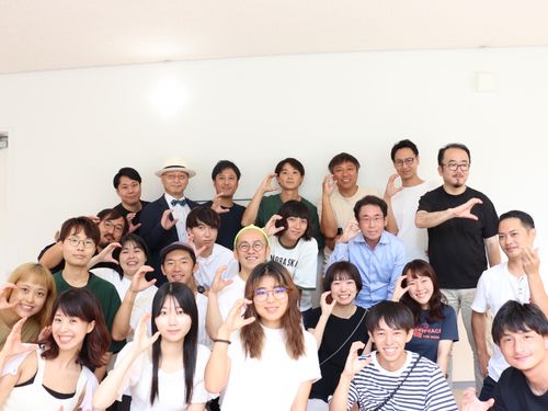 弊社スタッフ集合！