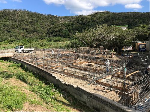 着々と進む拠点施設の建設工事