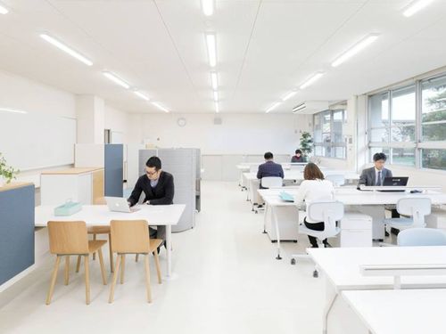 先生にとっても魅力的な学校へ、働き方を変えるセンセイオフィス