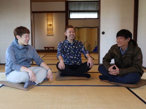 現在活動している協力隊の3人。いつもワイワイやってます。