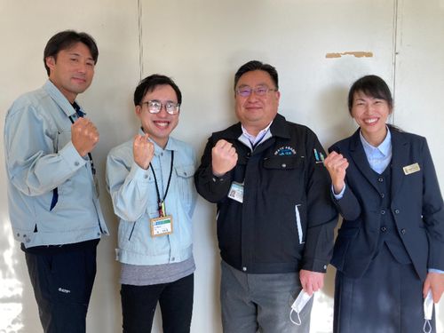 市の担当職員と岩手江刺農業協同組合の職員
