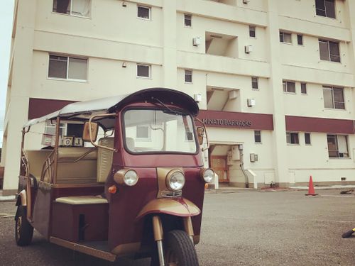 ミナバラ公用車「ミナトゥク」は住人さんに格安レンタル中。