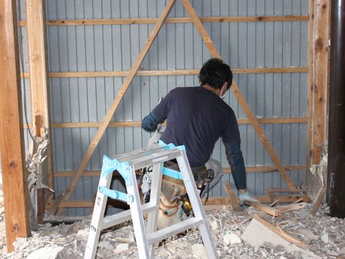 空き家改修作業中のワンショット（イメージ）