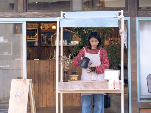 小さな屋台で模擬店もできます