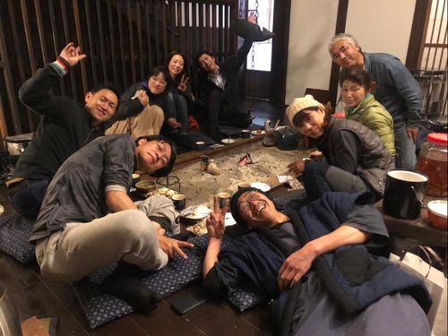 イベントで人が集まるとワイワイ賑やかに