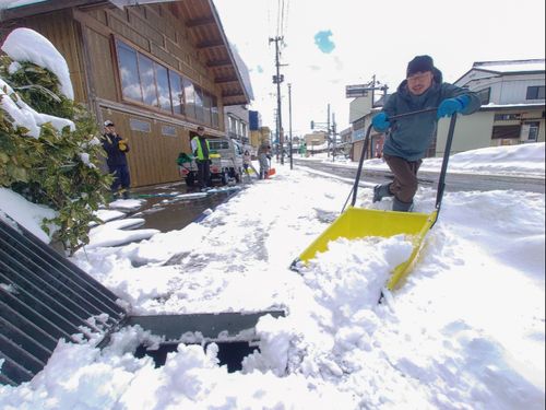 雪国の除雪って大変なんでしょ？町の除雪ボランティアさんが指導してくれます
