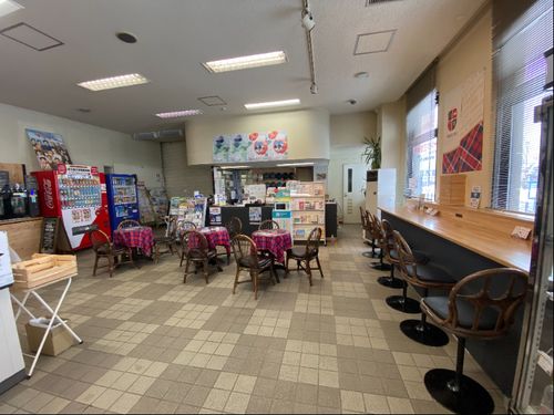 JR余市駅直結！観光協会内物販コーナー②