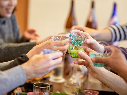 ツアー中はもちろん、日本酒で乾杯！