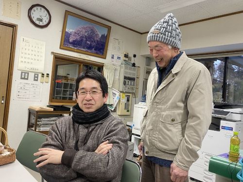 移住者の廣瀬さん（左）とコミュニティセンター長の多田さん（右）