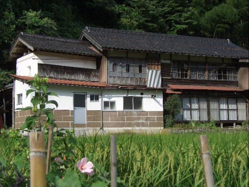 芦津いろりの家