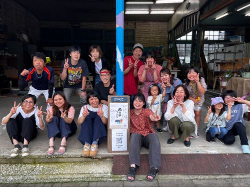 地域の人と開催した「みつゆマルシェ」